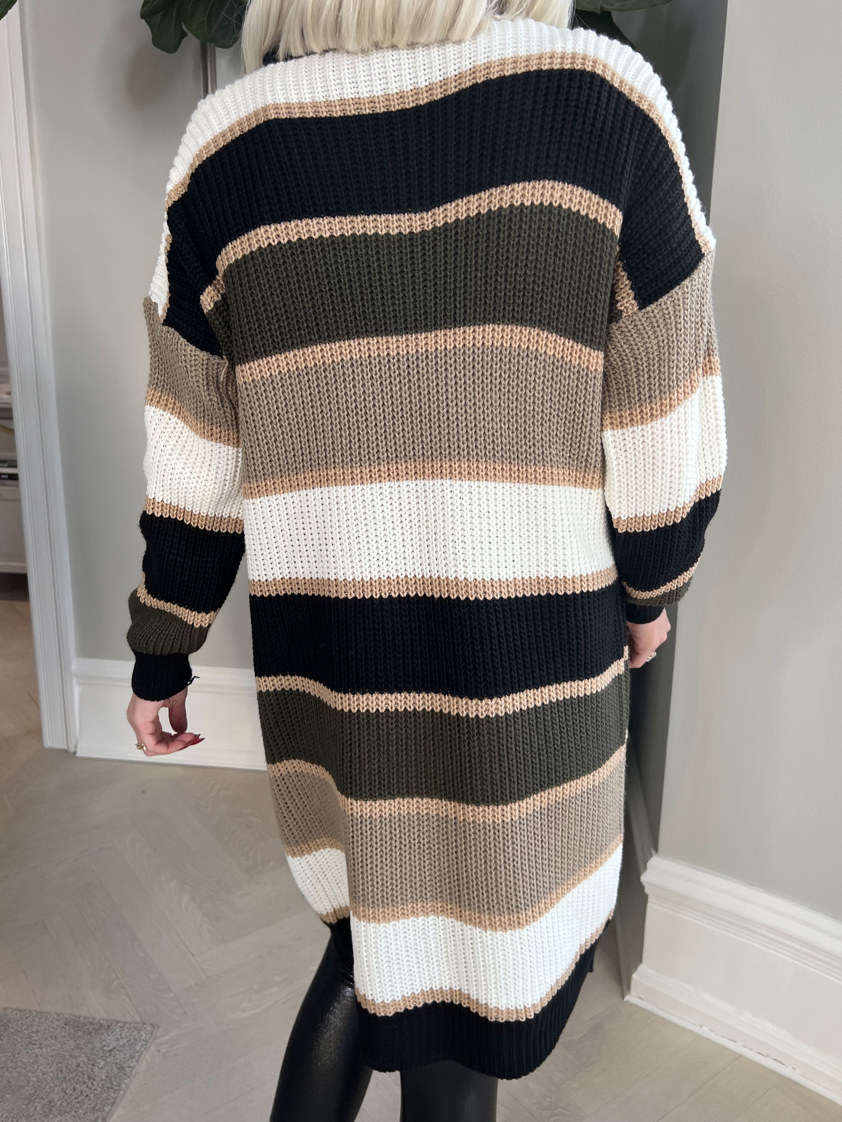 Nesrin - Multicolor randig stickad kofta